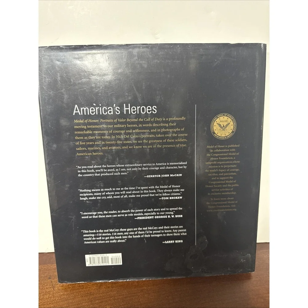 Medal of Honor: Portraits of Valor Beyond the Call of Duty‎